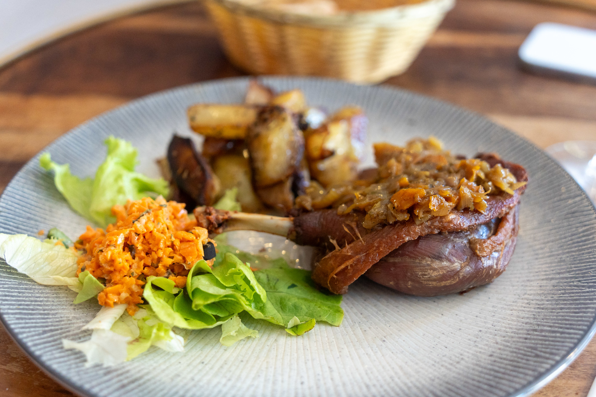 saint-julien-lunch